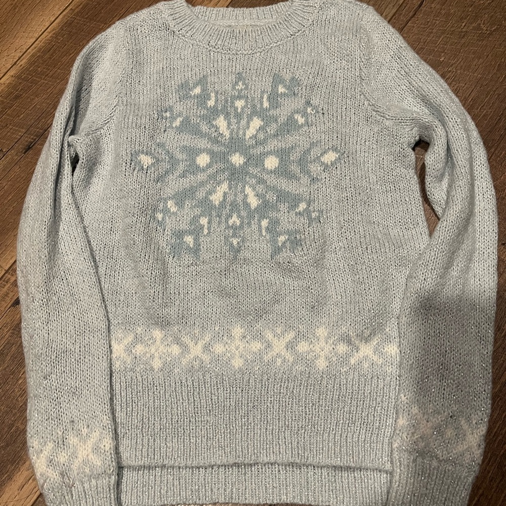 Abercrombie kids girls size 7/8 pale blue snowflake sweater